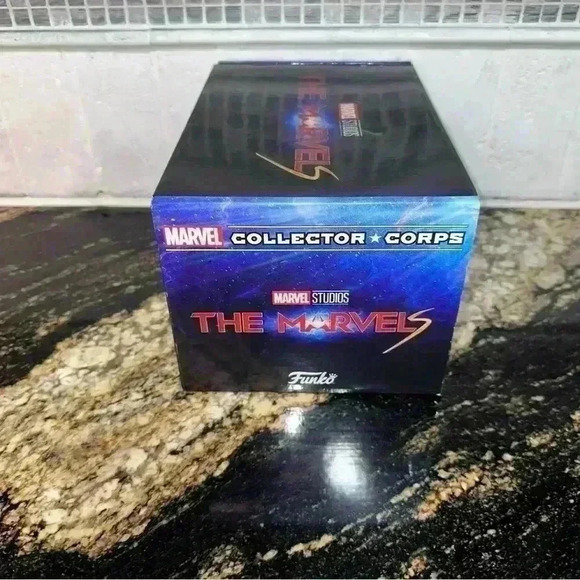 Funko Pop! THE MARVELS MCC Marvel Collector Corps Box Size Large ⚡️IN HAND⚡️ - Picture 7 of 9
